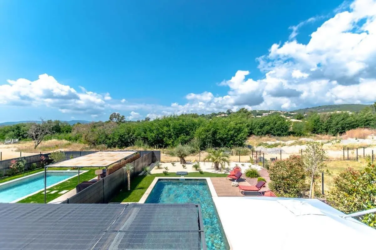 Modern Villa With Swimming Pool Grimaud