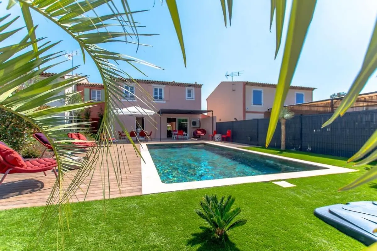 Modern Villa With Swimming Pool Grimaud