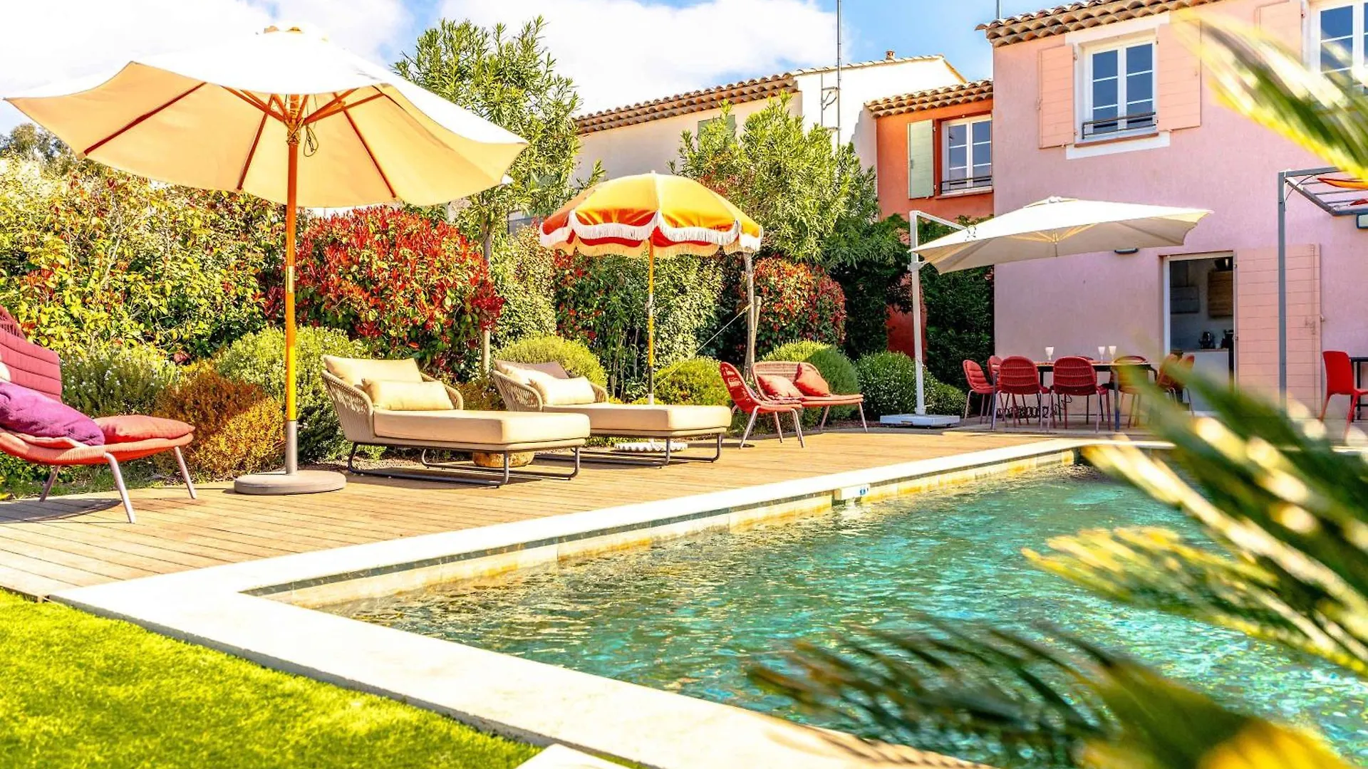 Modern Villa With Swimming Pool Grimaud
